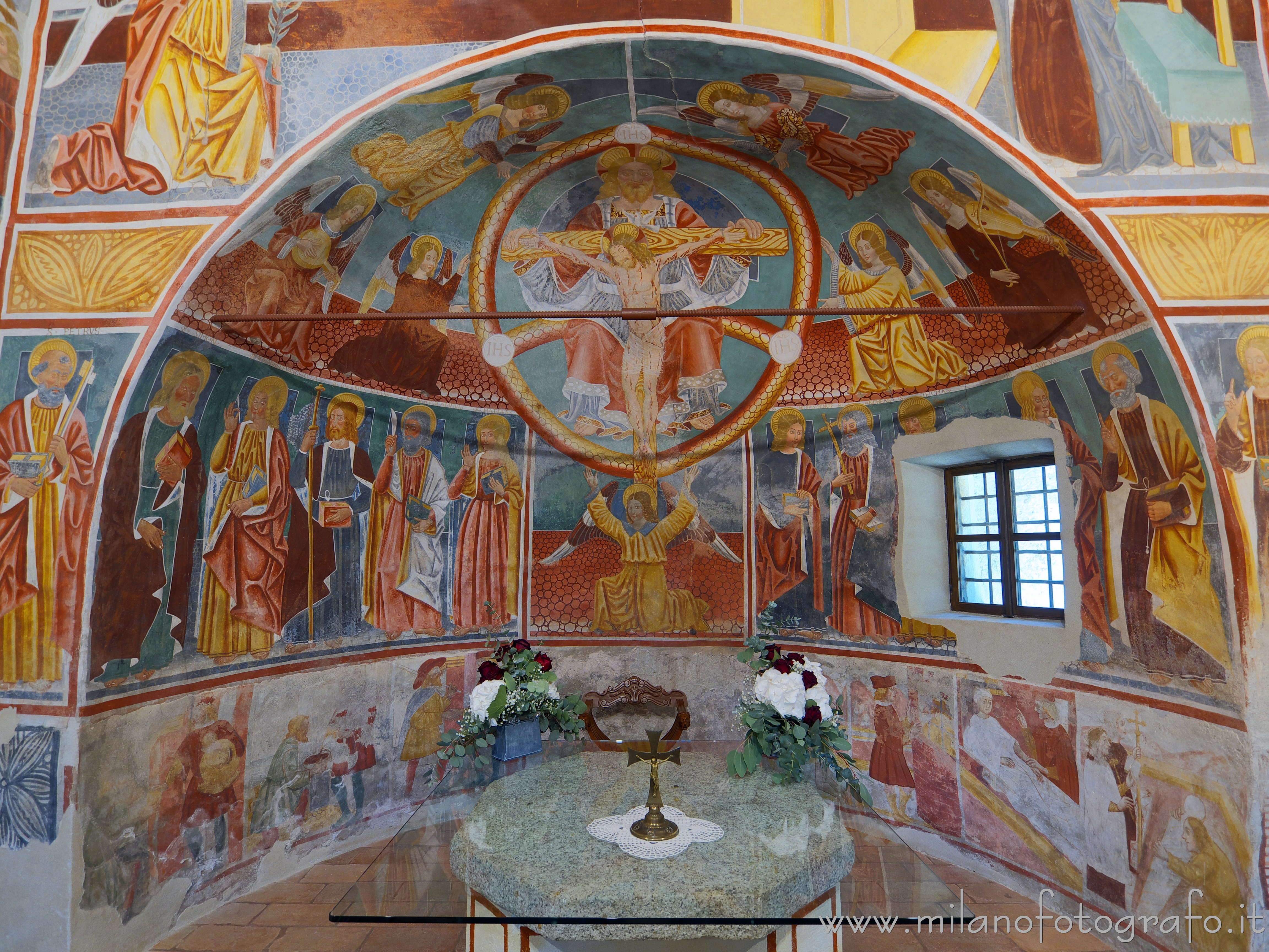 Momo (Novara, Italy) - Apse of the Oratory of the Holy Trinity